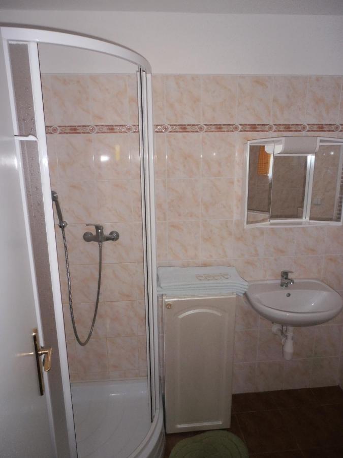 Ubytovani U Machova Jezera - Apartmany - Ludmila Grulisova 多克西 外观 照片